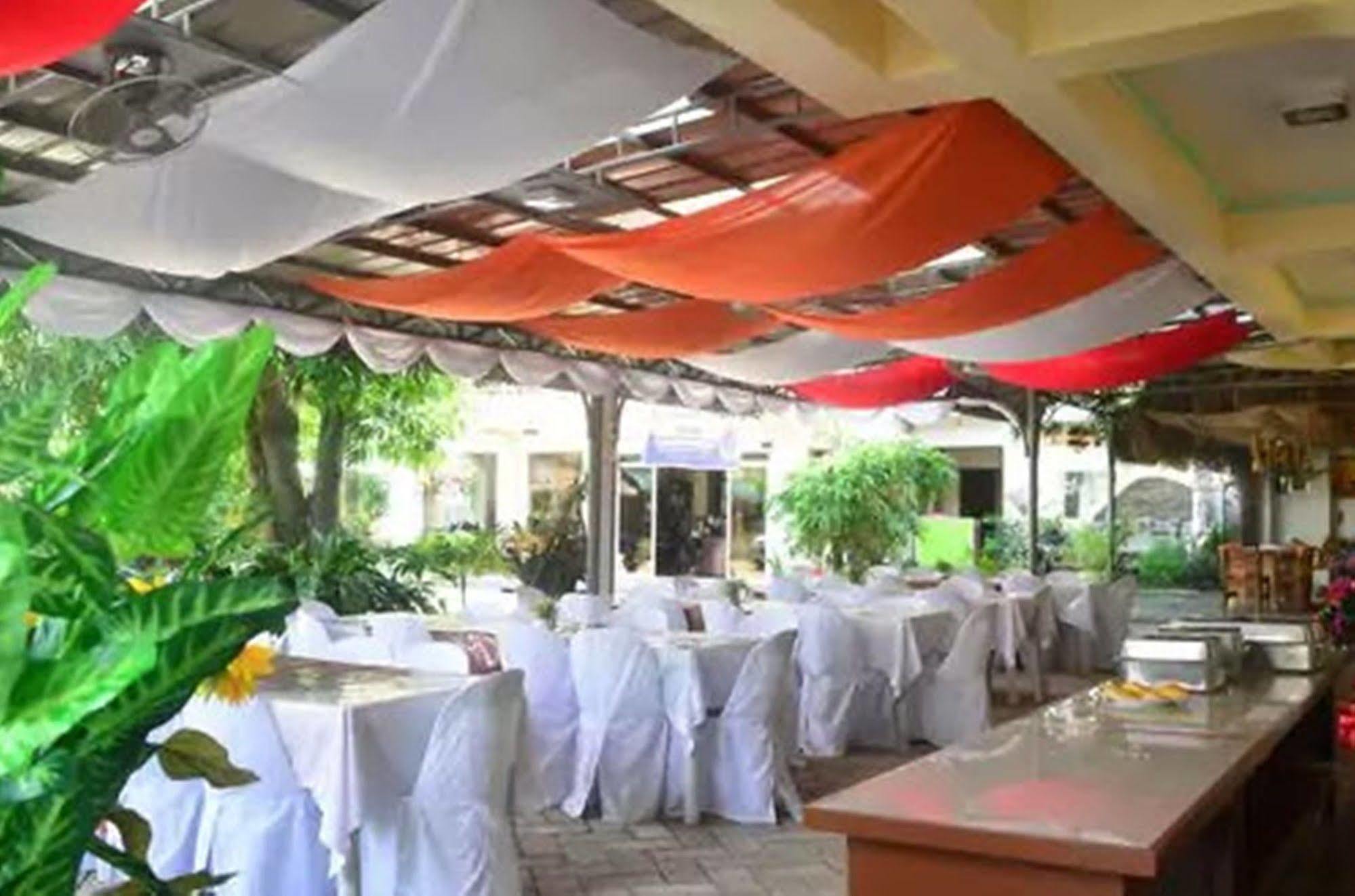 Apartelle De Francesca Puerto Galera Extérieur photo
